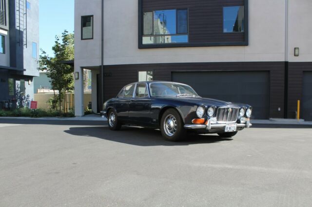 1971 Jaguar XJ6 - photo 6