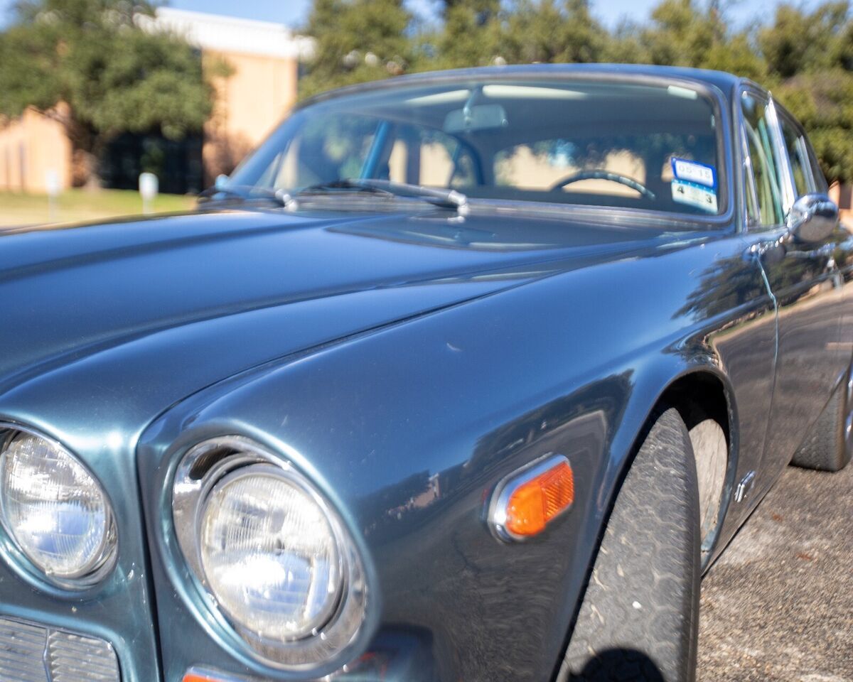 1971 Jaguar XJ - photo 13
