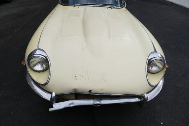 1971 Jaguar E-Type SII Roadster for Restoration - photo 6