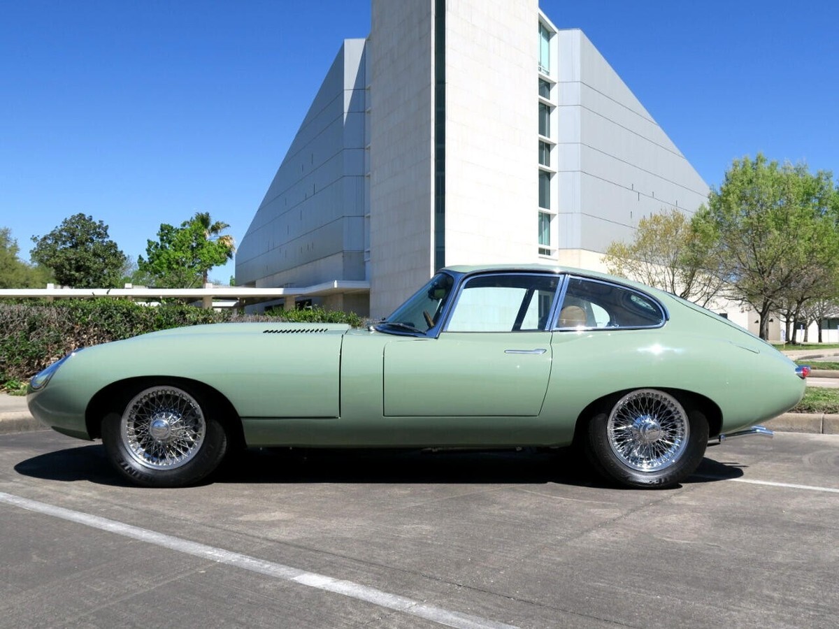 1971 Jaguar XK - photo 7