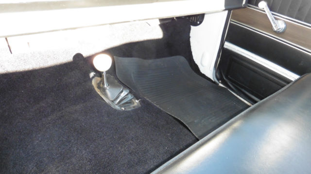 1971 Jeep J2000 - photo 12