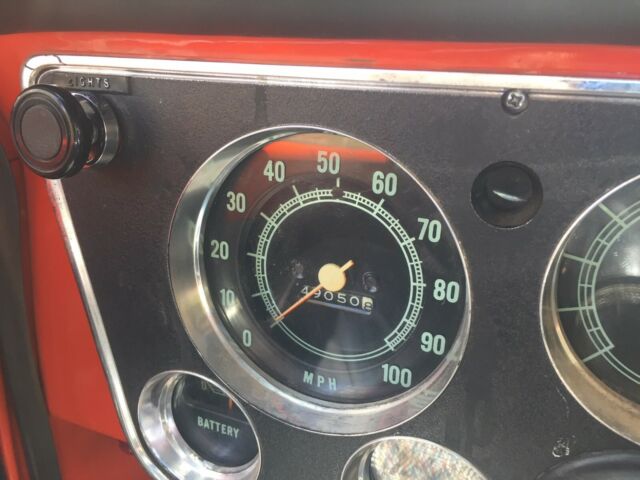 1971 Chevrolet Suburban K10 - photo 11