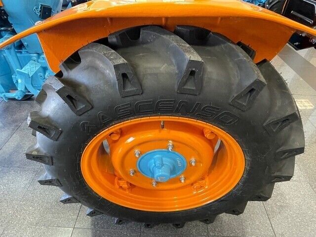 1971 LAMBORGHINI TRACTOR 1R TRACTOR - (COLLECTOR SERIES) - photo 4