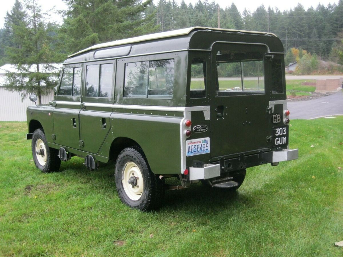 1971 Land Rover Long DeLuxe Safari Station Wagon - photo 4