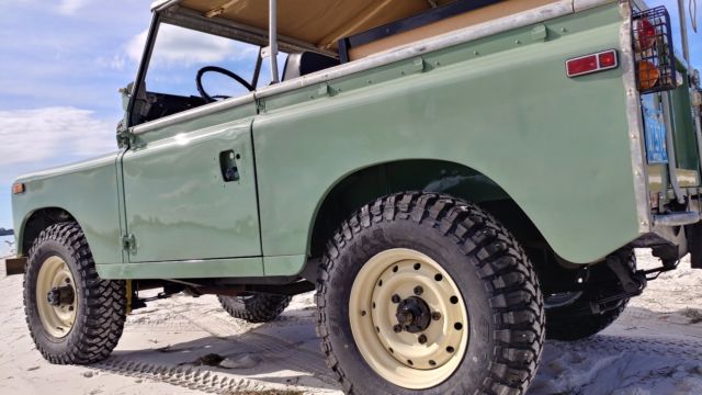 1971 Land Rover Defender
