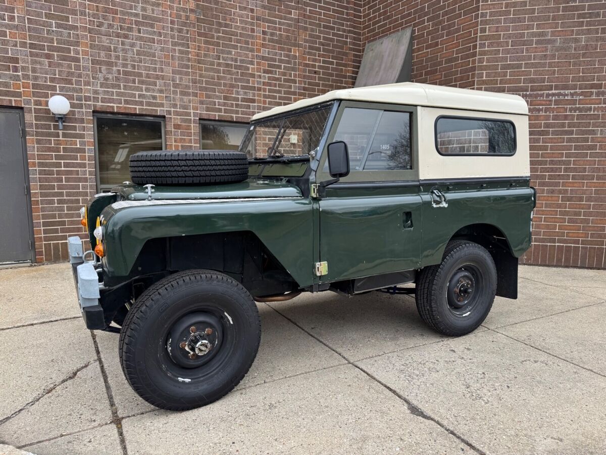 1971 Land Rover Series IIA 88 - photo 2