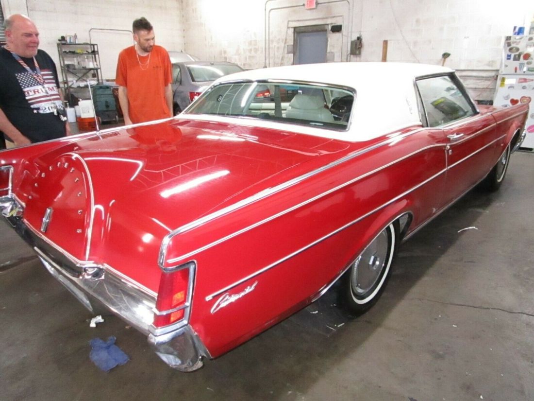 1971 Lincoln Continental - photo 7