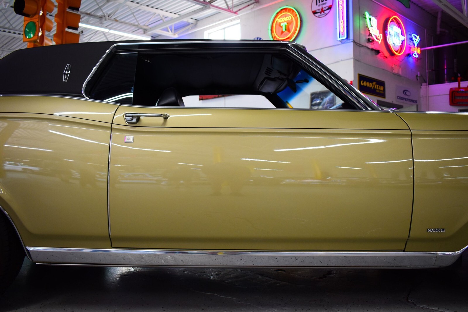 1971 Lincoln Continental MARK III - photo 9