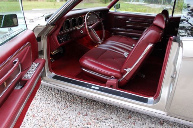 1971 Lincoln Continental Mark III RARE Sunroof 58k Original Miles 160+ Pics - photo 12