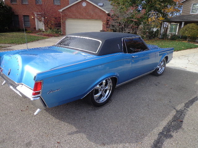 1971 Lincoln Continental Mark III - photo 2