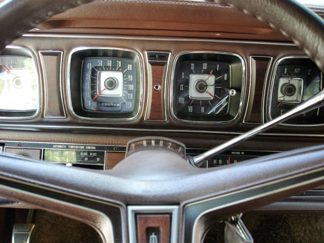 1971 Lincoln Mark Series - photo 9