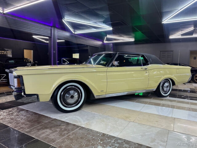 1971 Lincoln Continental MarkIII - photo 2