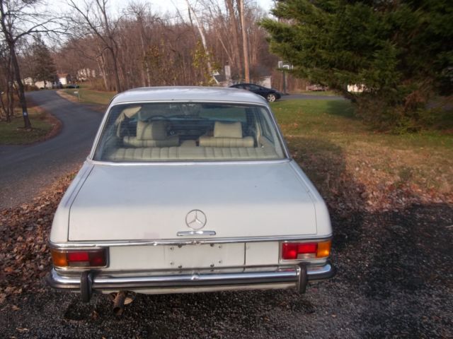 1971 Mercedes-Benz 200-Series - photo 5