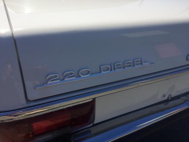 1971 Mercedes-Benz 200-Series - photo 7