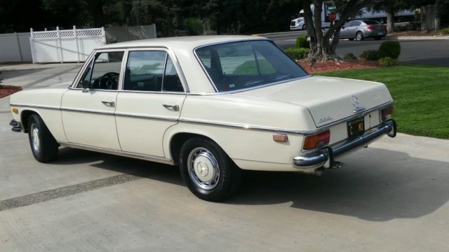 1971 Mercedes-Benz 200-Series 250 - photo 10