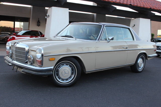 1971 Mercedes-Benz 200-Series - photo 4