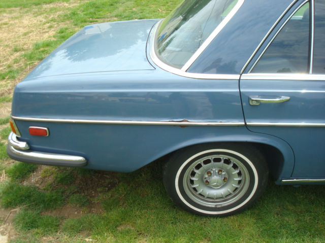 1971 Mercedes-Benz 200-Series - photo 8