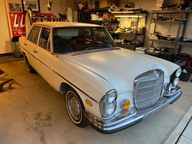 1971 Mercedes 280 SE 1971 Mercedes-Benz 200-Series