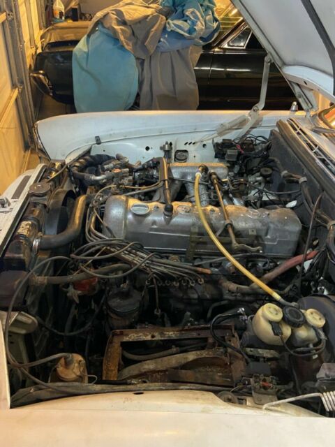 1971 Mercedes-Benz 200-Series - photo 2