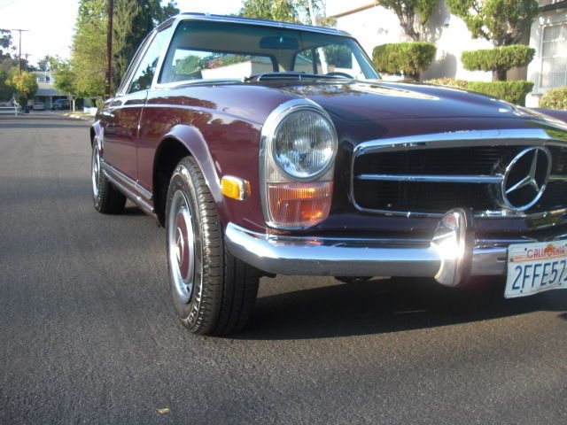 1971 Mercedes-Benz SL-Class CONVERTIBLE - photo 3