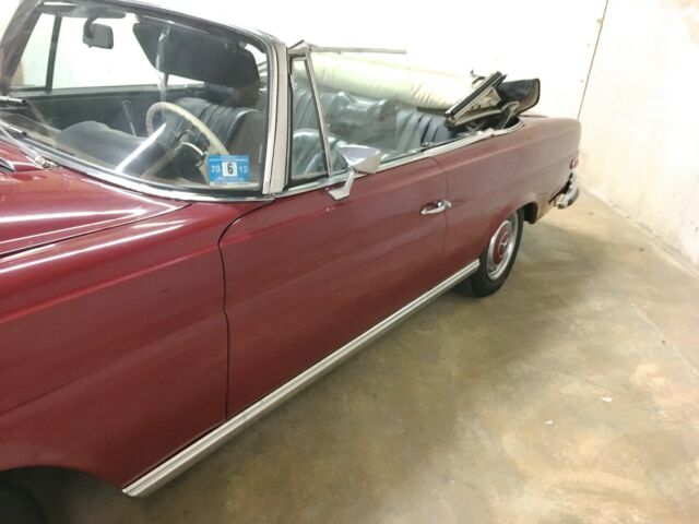 1971 Mercedes-Benz 200-Series - photo 13