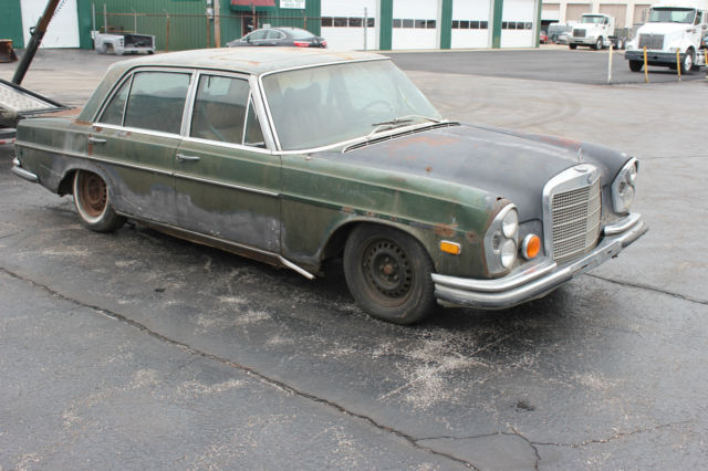 1971 Mercedes-Benz 300-Series 300SEL W109 PARTS CAR - photo 3