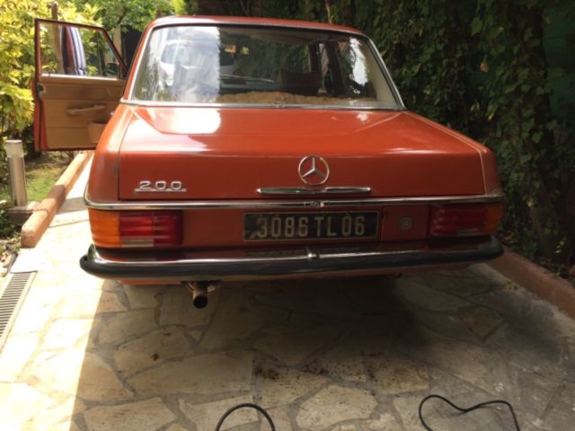 1971 Mercedes-Benz 200-Series Base - photo 6