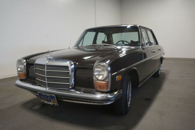 1971 Mercedes-Benz 200-Series 220 - photo 4