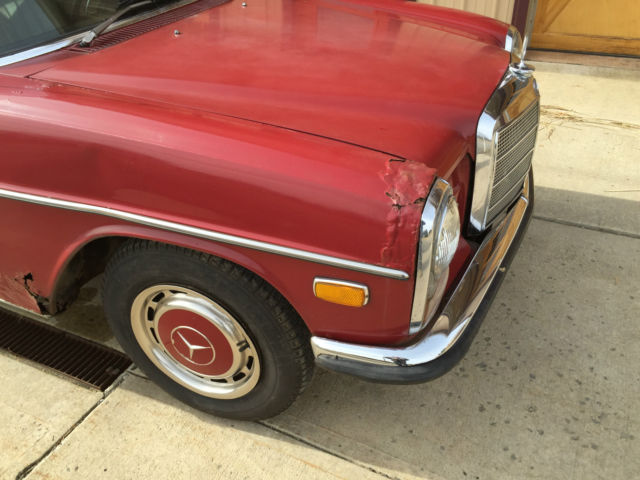 1971 Mercedes-Benz 200-Series - photo 6