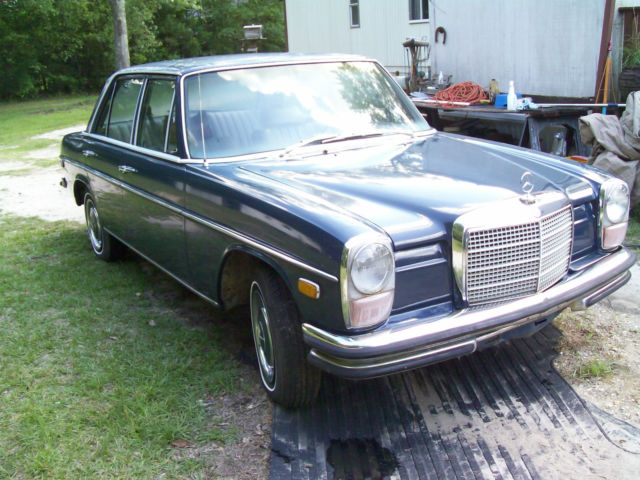 1971 Mercedes-Benz 200-Series 220D - photo 3
