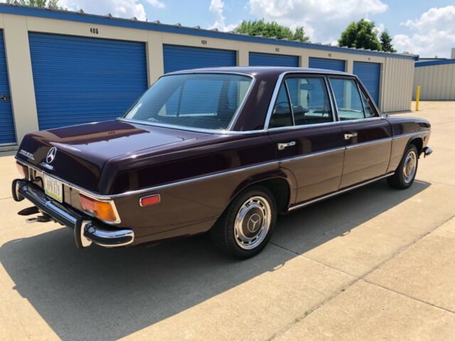 1971 Mercedes-Benz 200-Series - photo 5