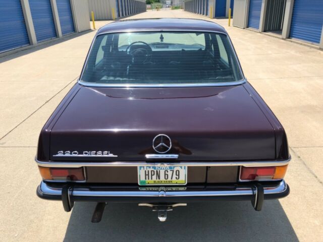 1971 Mercedes-Benz 200-Series - photo 6