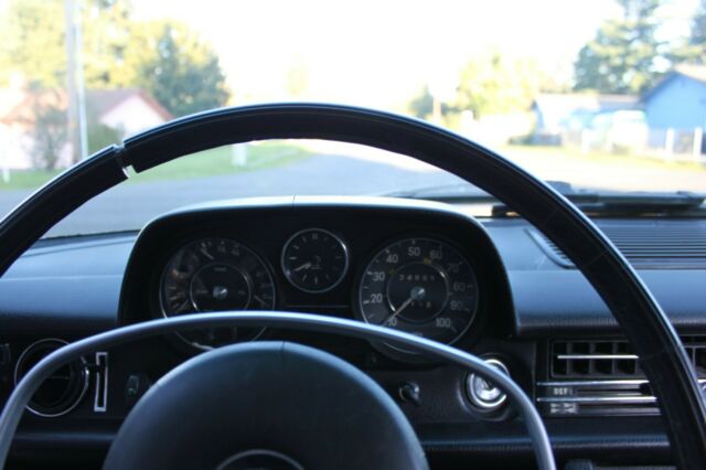 1971 Mercedes-Benz 200-Series - photo 11