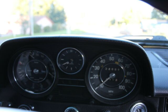 1971 Mercedes-Benz 200-Series - photo 12
