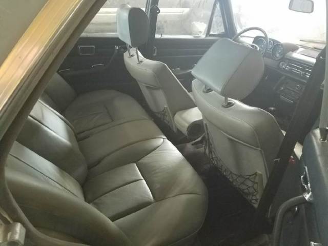 1971 Mercedes-Benz 200-Series 250 - photo 10