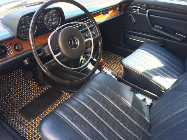 1971 Mercedes-Benz 200-Series - photo 5