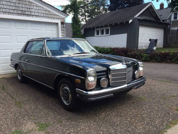 1971 Mercedes-Benz 200-Series - photo 2