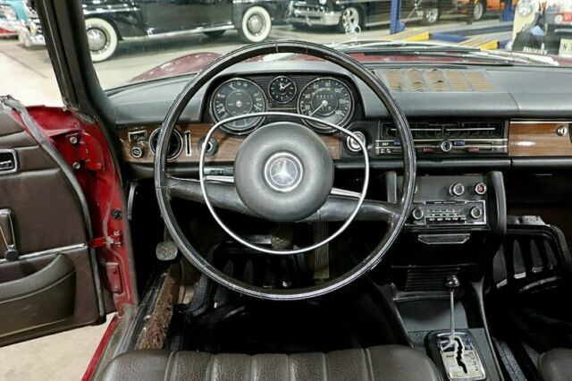 1971 Mercedes-Benz 200-Series -- - photo 12