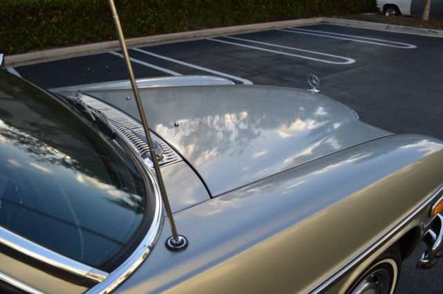 1971 Mercedes-Benz 200-Series COUPE - photo 9