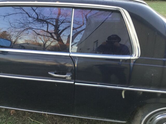 1971 Mercedes-Benz 200-Series - photo 7