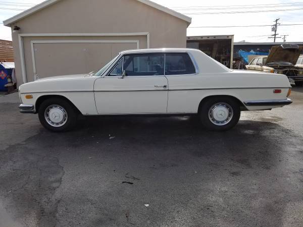 1971 Mercedes-Benz 200-Series 250 CE - photo 2