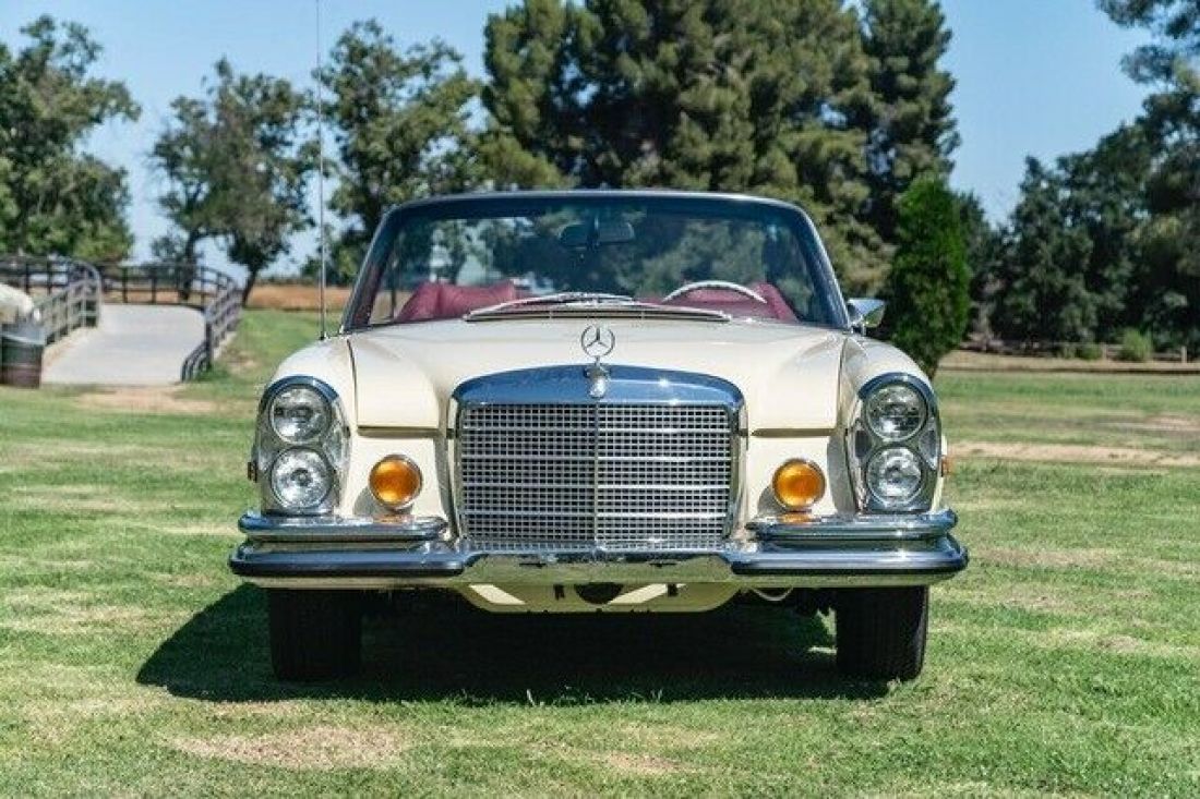 1971 Mercedes-Benz 200-Series 3.5 - photo 2
