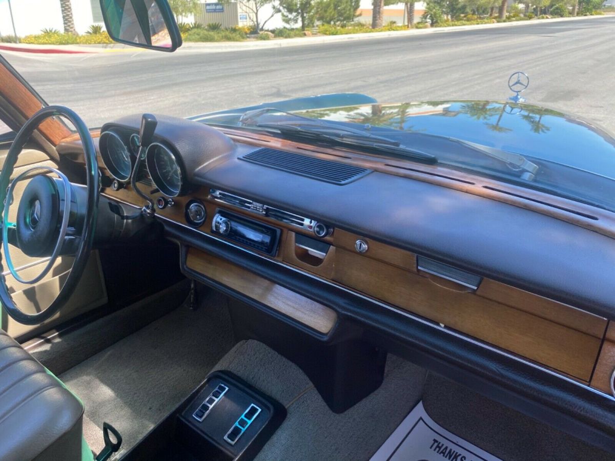 1971 Mercedes-Benz 200-Series 280 - photo 10