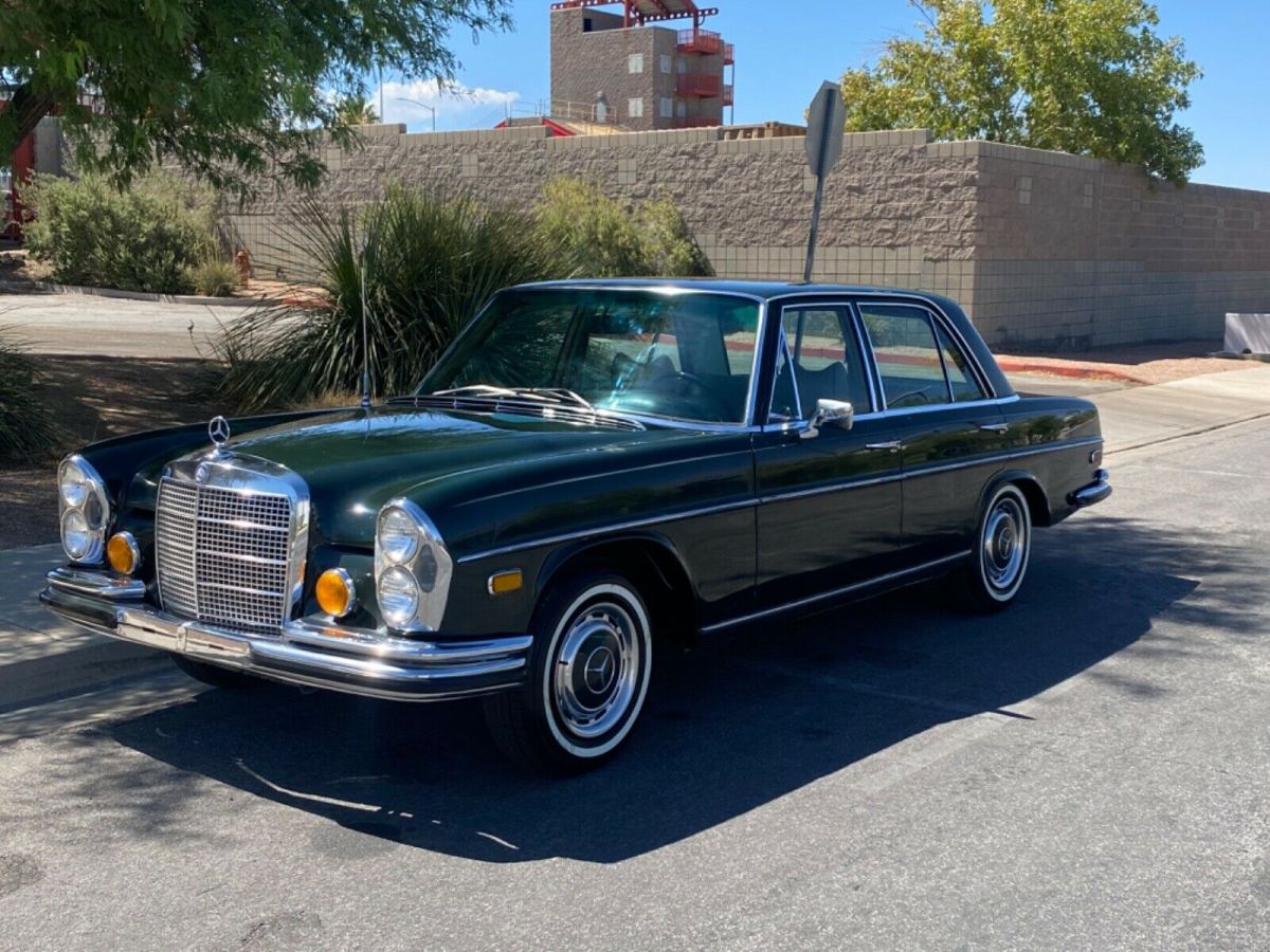 1971 Mercedes-Benz 200-Series 280 - photo 2