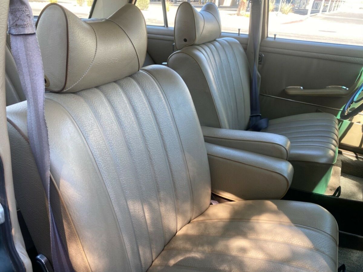 1971 Mercedes-Benz 200-Series 280 - photo 9