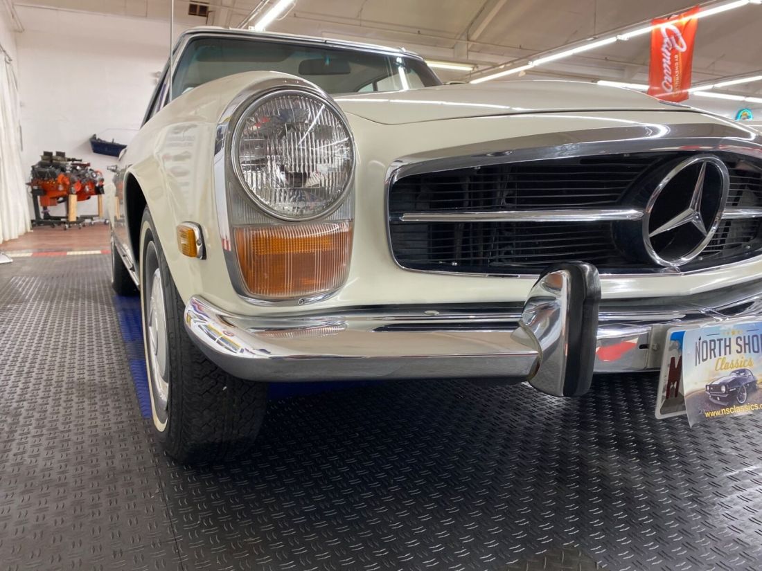 1971 Mercedes-Benz SL-Class - TWO TOP CONVERTIBLE - VERY CLEAN - SEE VIDEO - photo 12