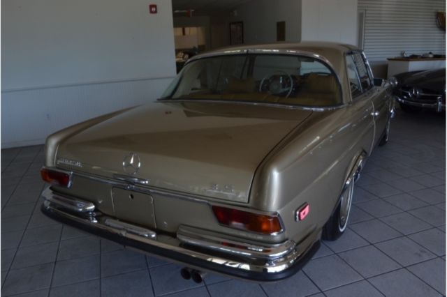 1971 Mercedes-Benz 200-Series 3.5 - photo 5