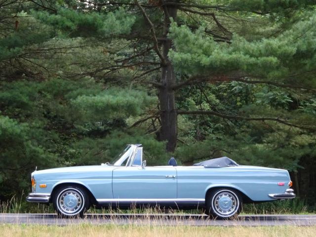1971 Mercedes Benz 280SE 3.5 cabriolet, floor shift automatic 1971 Mercedes-Benz 200-Series 280SE 3.5 cabriolet
