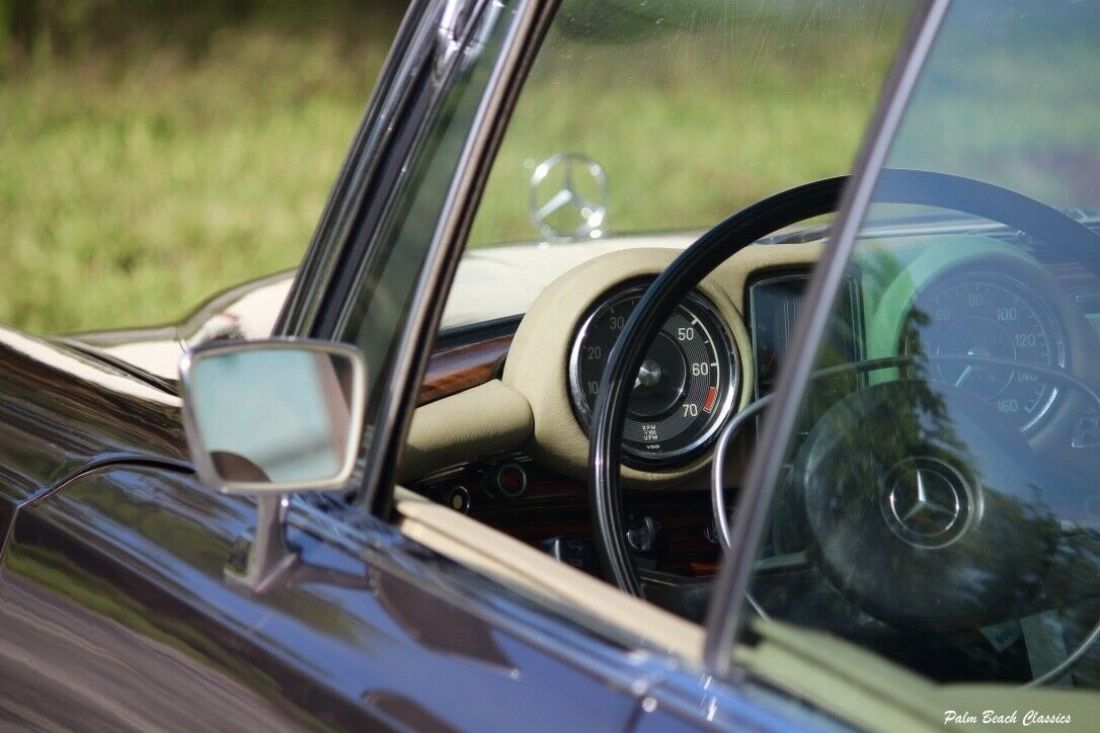1971 Mercedes-Benz 200-Series - photo 6
