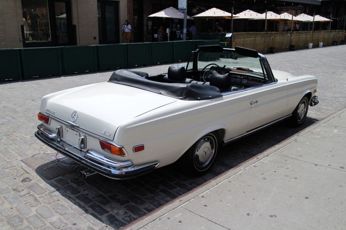 1971 Mercedes-Benz 200-Series - photo 8